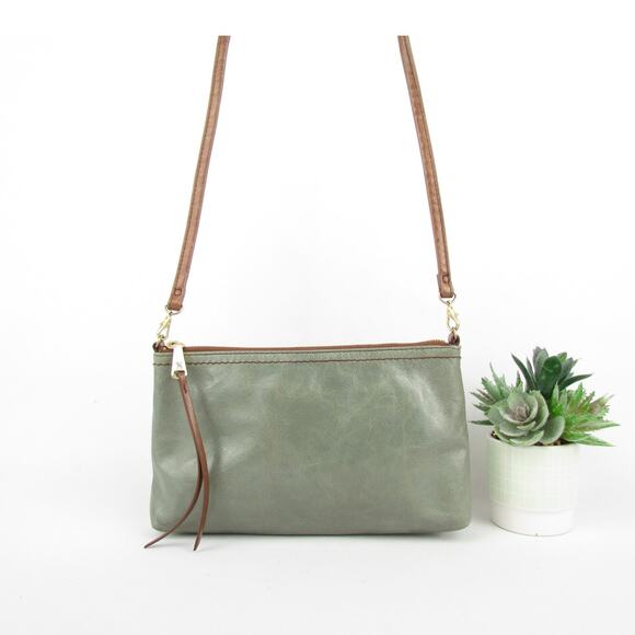 HOBO Darcy Convertible Crossbody Bag - Picture 5 of 9